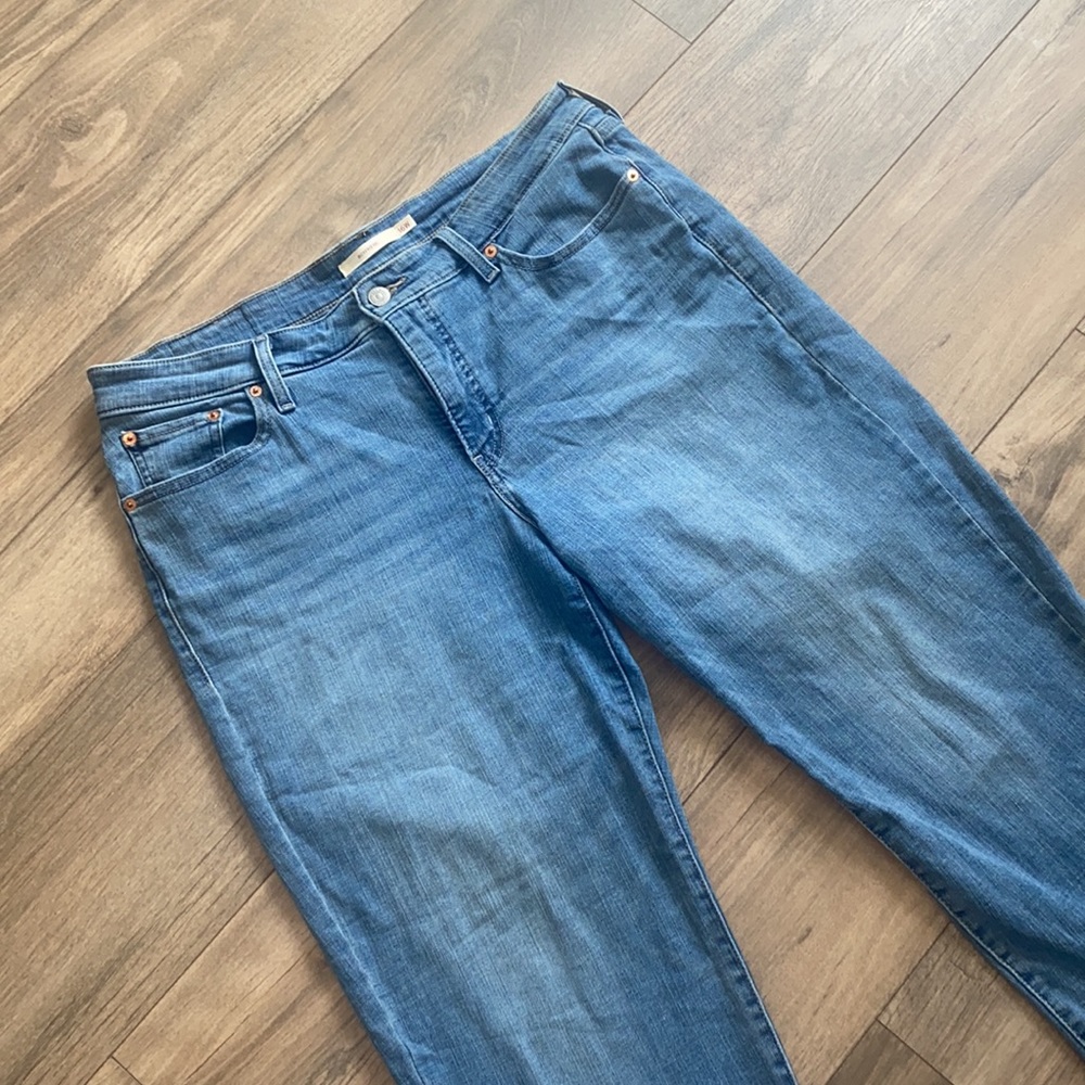 Levi’s boyfriend jeans size 16W. Worn once! - Picture 2 of 5
